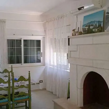 Mezzaluna Apartamento *